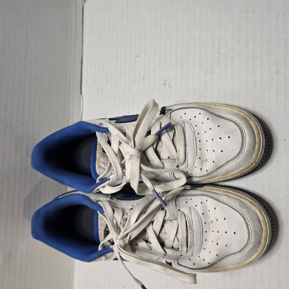 White Sneakers with Blue‎ Trim